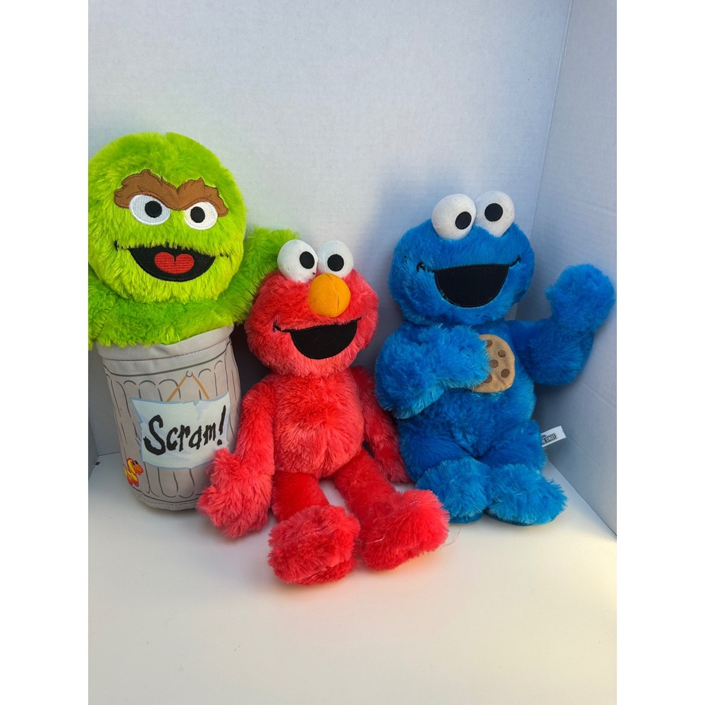 Sesame Street Plush Lot Elmo Cookie Monster Oscar the Grouch 11 Inch Toys